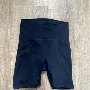 Lululemon navy Women's Black High-Waisted Shorts 2 new